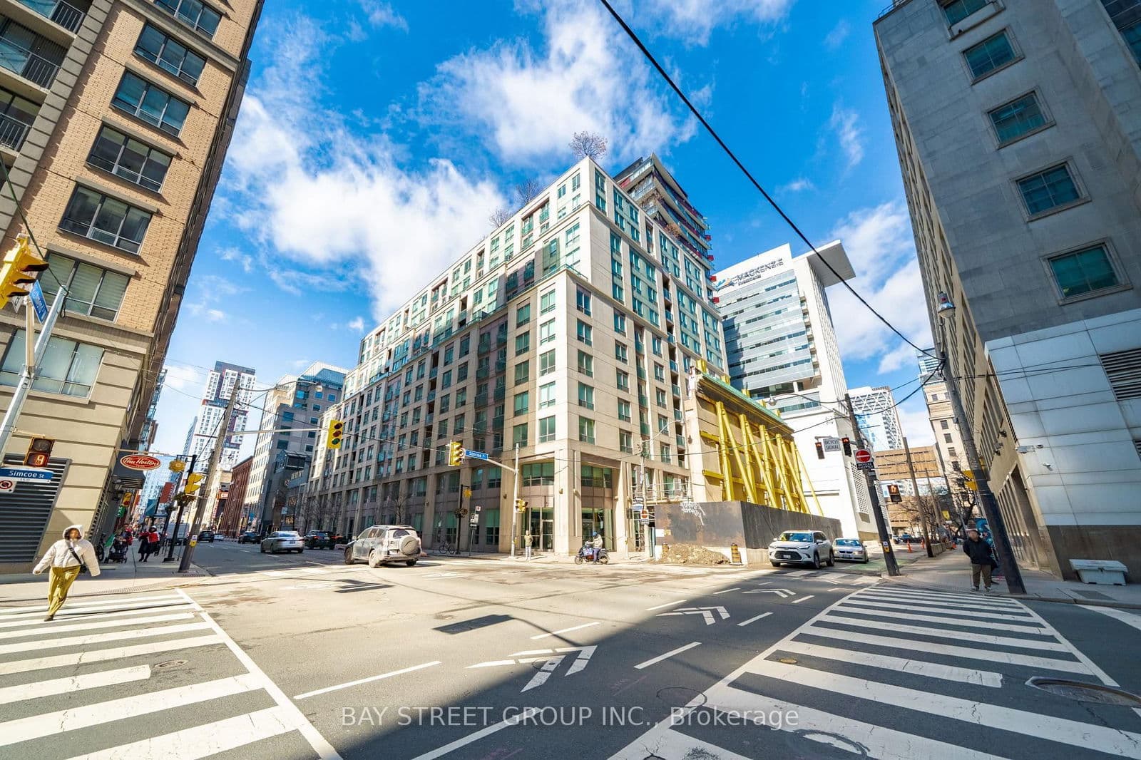 #1221 - 168 Simcoe Street