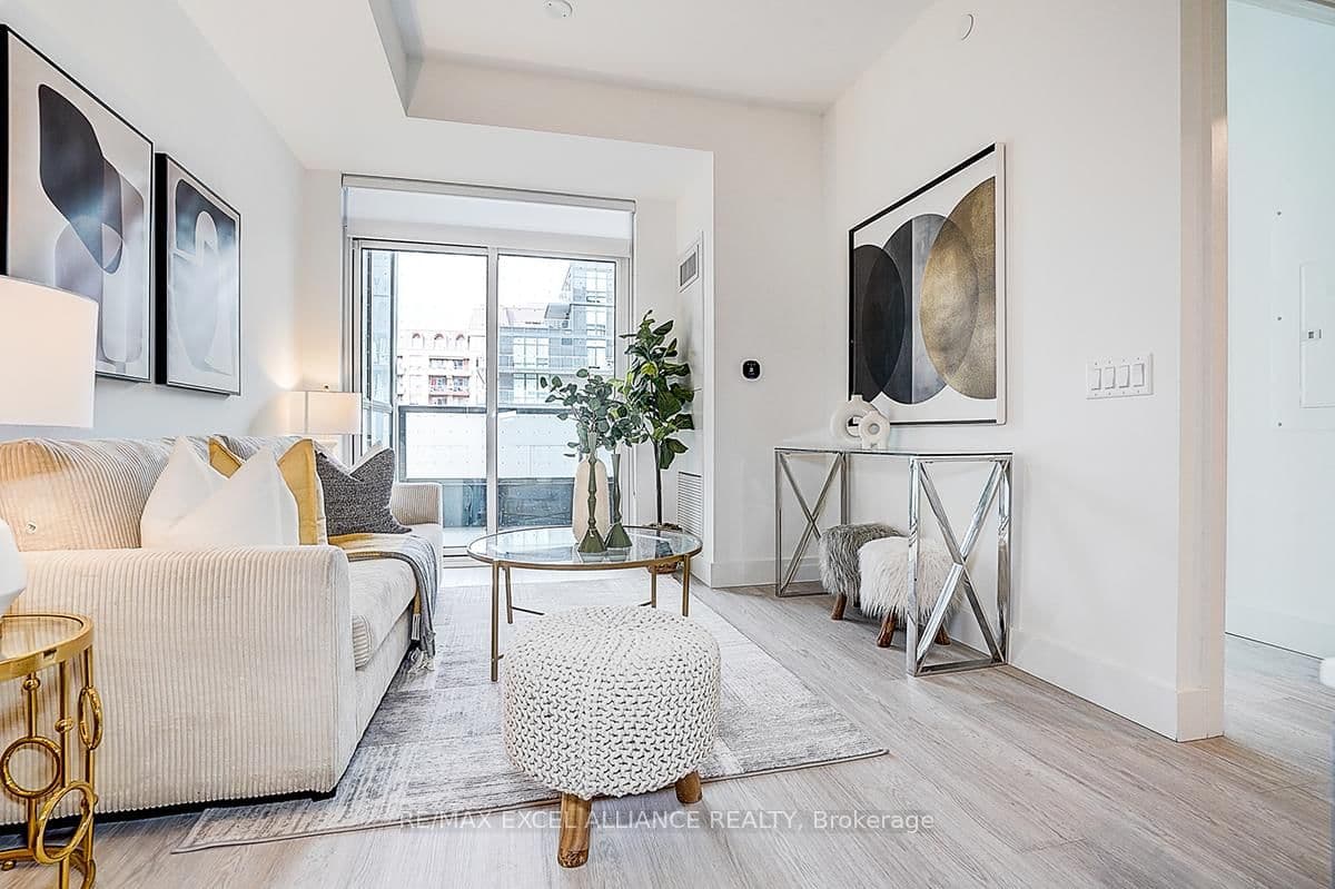 #307 - 6 Greenbriar Road