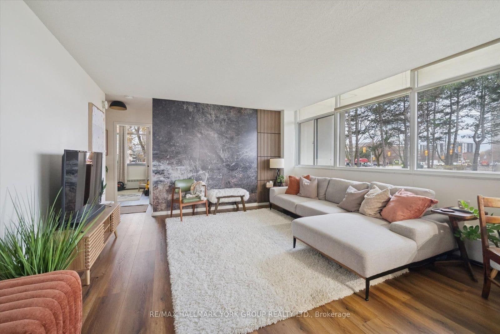 #103 - 715 Don Mills Road