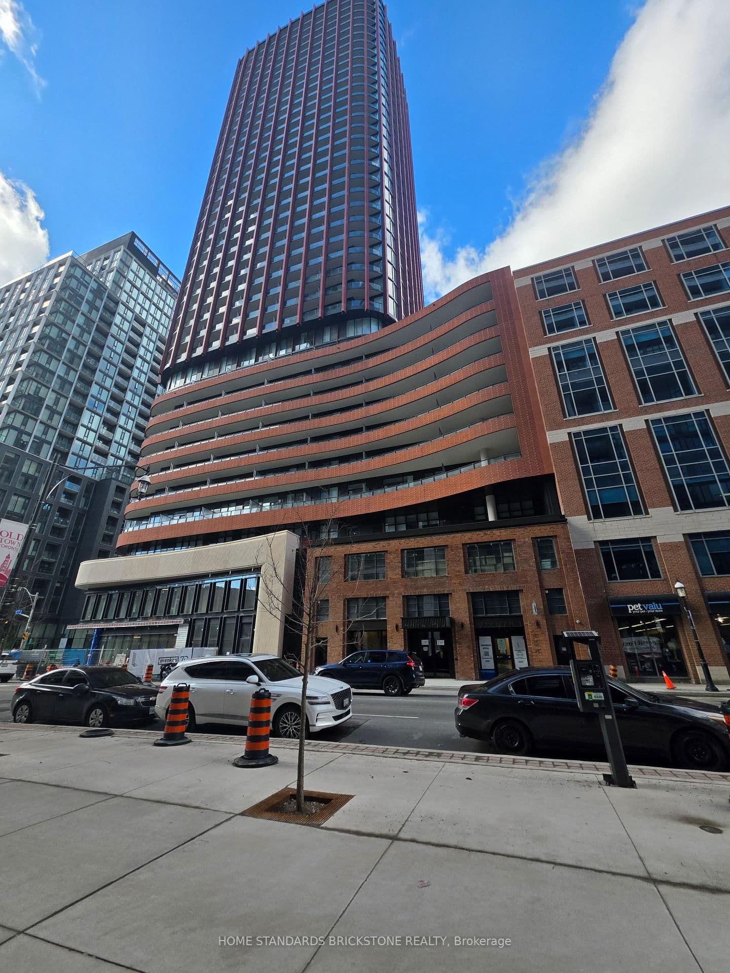 #2007 - 180 Front Street E