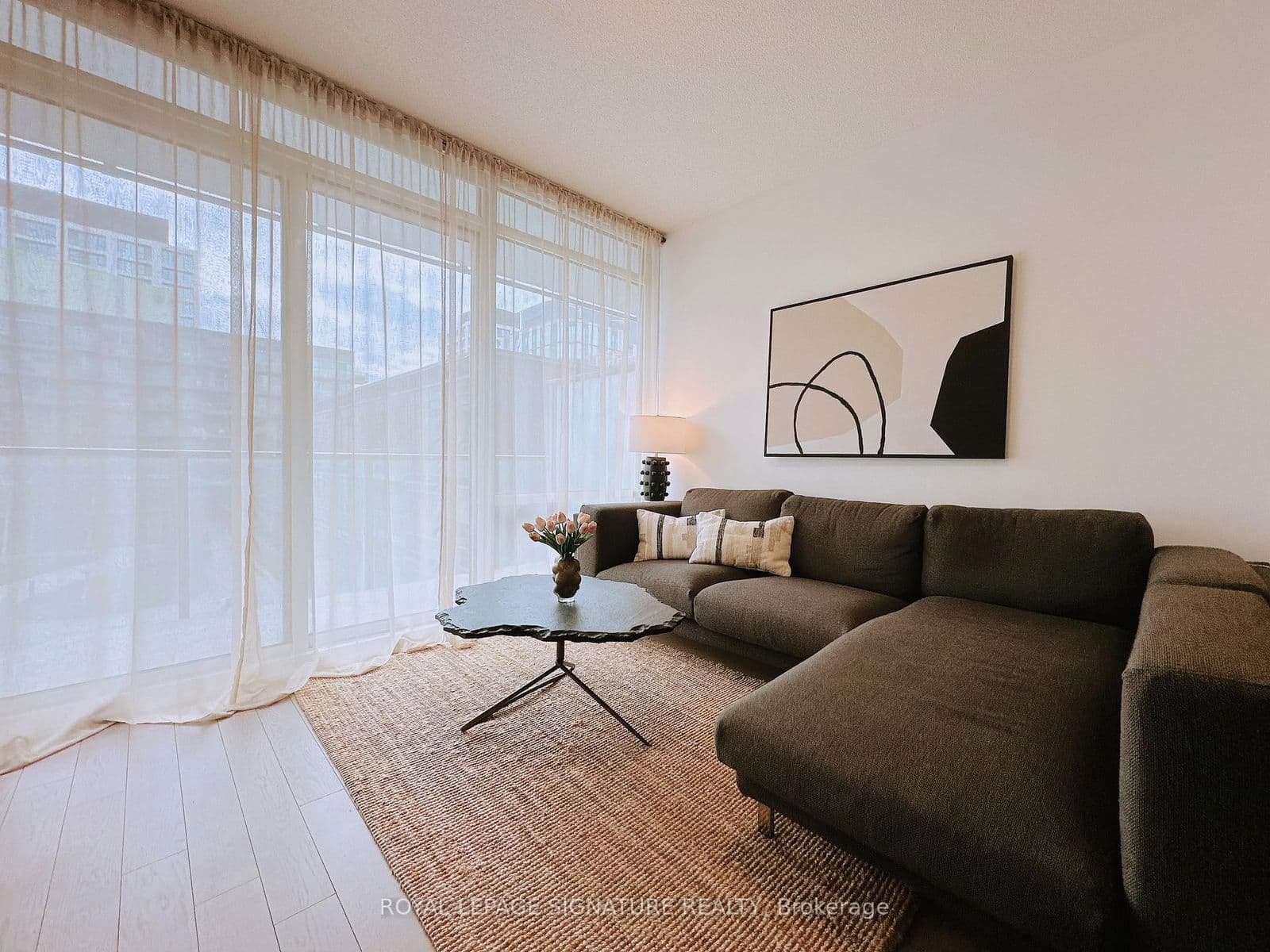 #N431 - 455 Front Street E