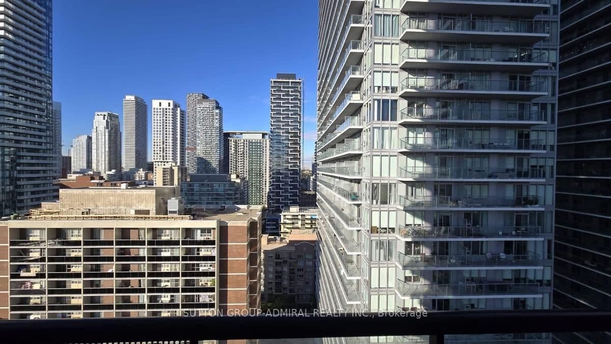 127 Broadway Avenue, Unit 1903