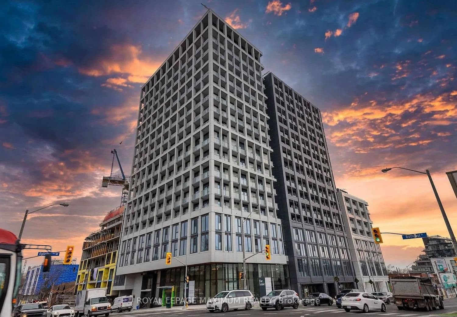 #201 - 2020 Bathurst Street