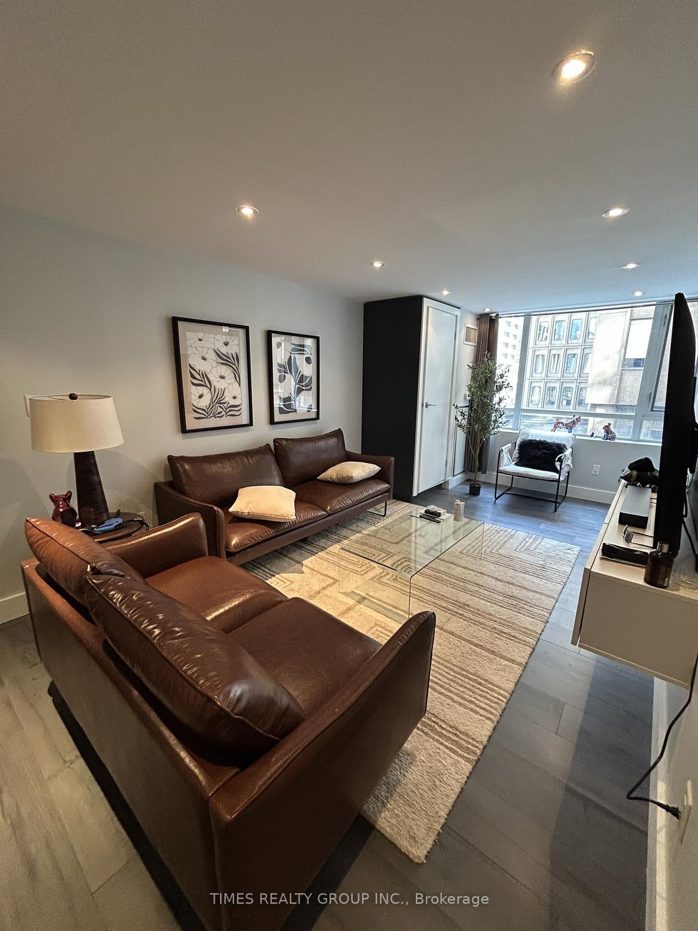 #301 - 80 Cumberland Street