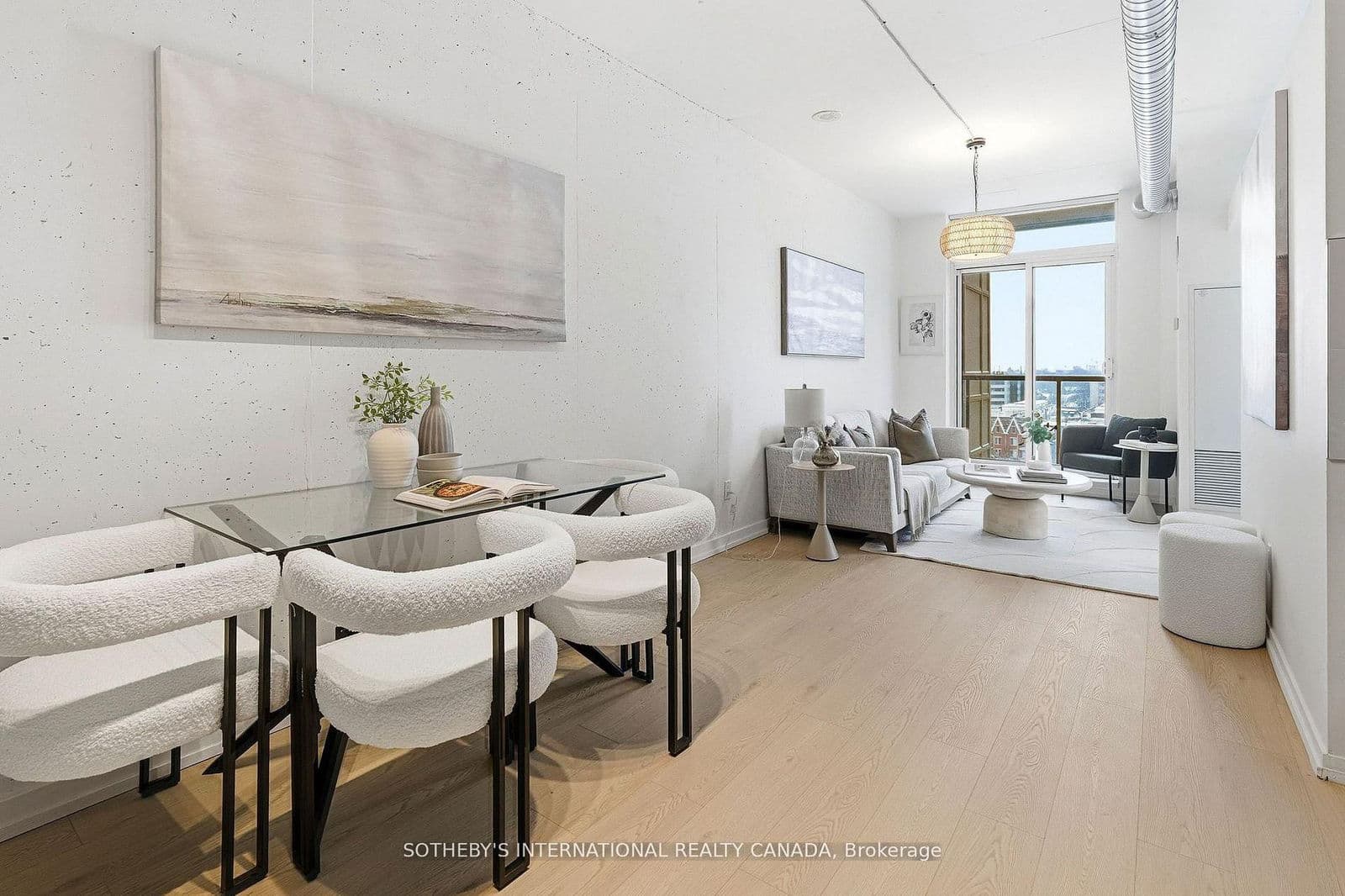 #916 - 150 Sudbury Street