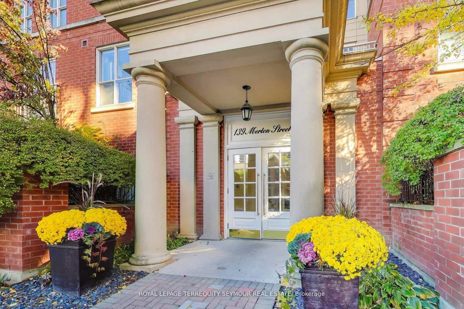 #448 - 139 Merton Street