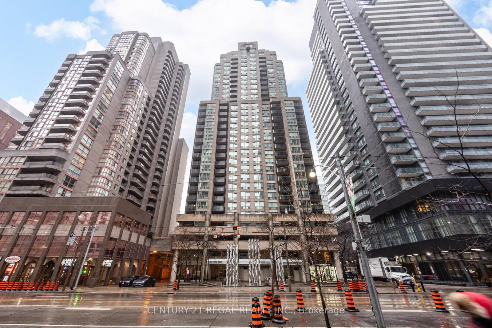 #1803 - 750 Bay Street