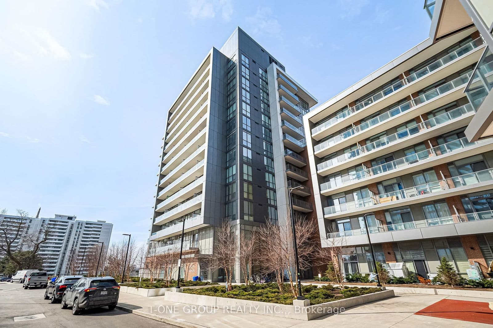 #201 - 36 Forest Manor Road