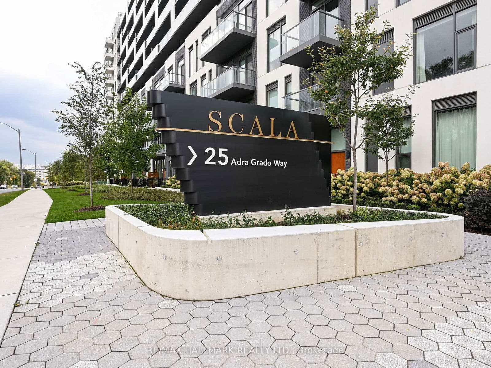 #1730 - 25 Adra Grado Way