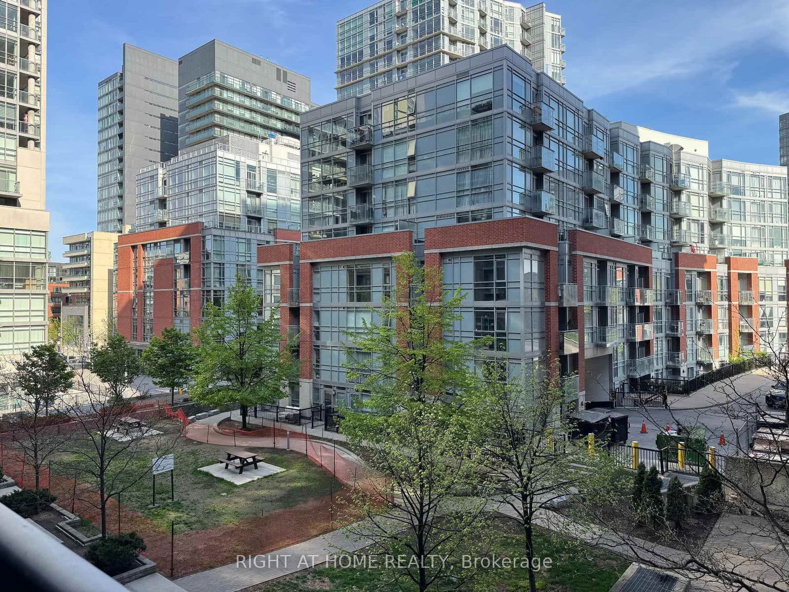 #317 - 68 Abell Street