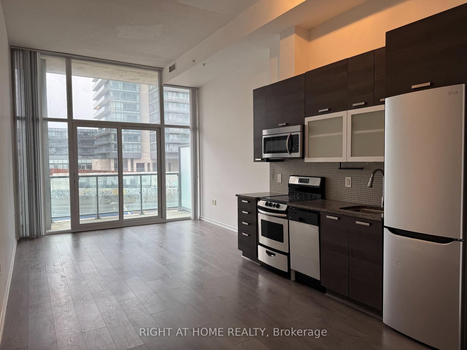 #321 - 36 Lisgar Street