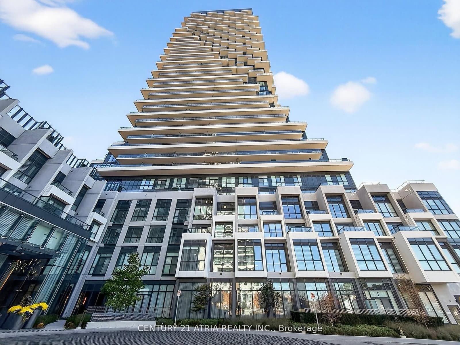 #802 - 30 Inn On The Park Drive