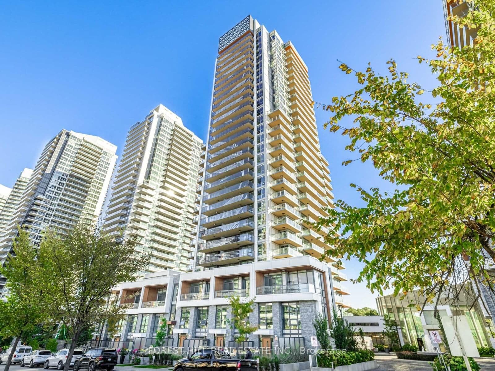 27 Mcmahon Drive, Unit 2706