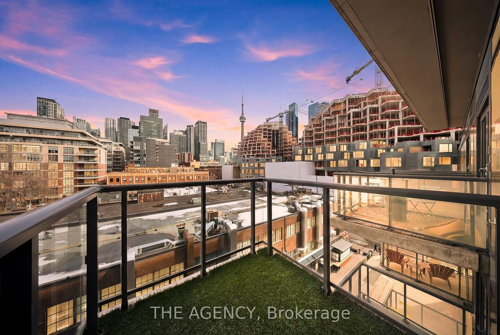 #508 - 560 King Street W