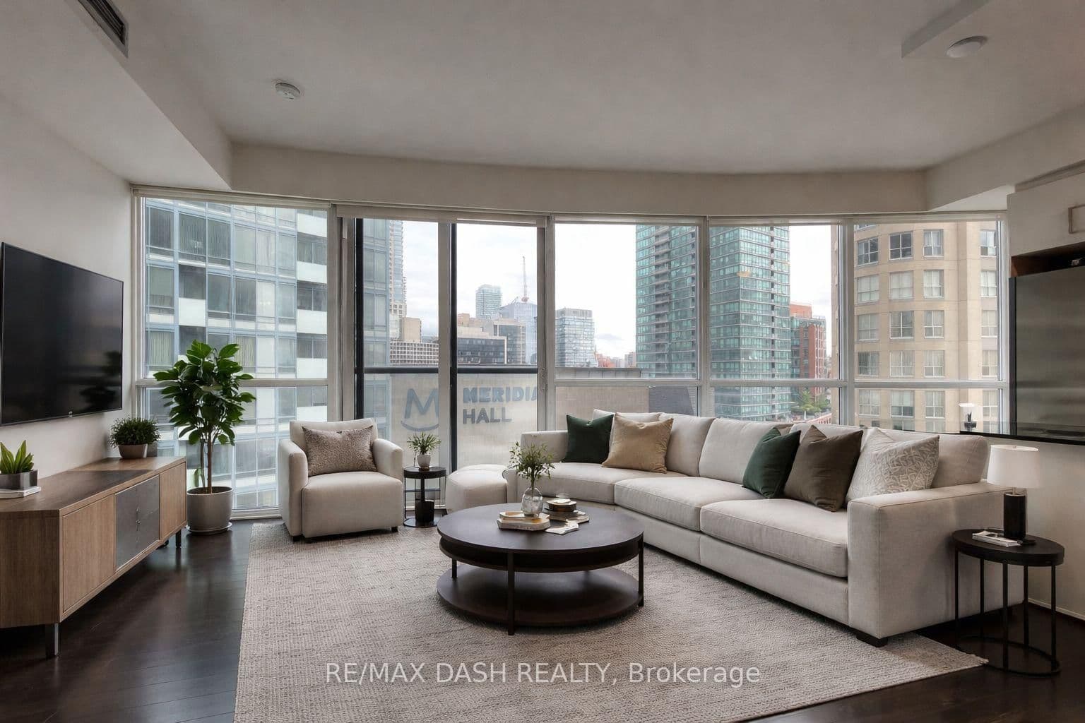 #1005 - 1 The Esplanade Drive