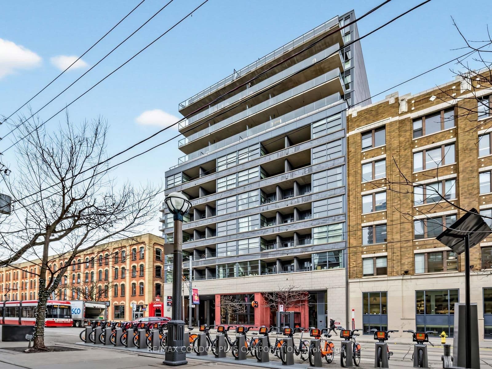 #412 - 478 King Street W