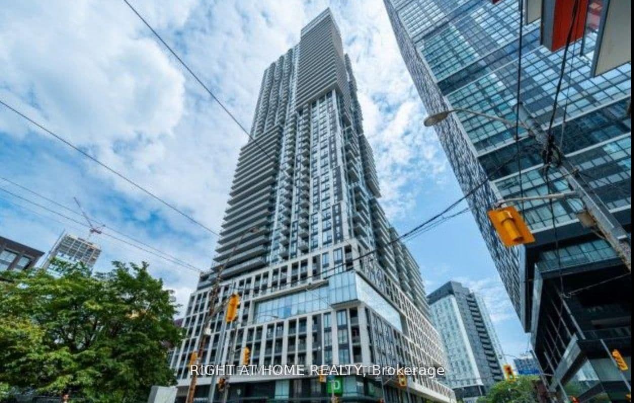 #938 - 251 Jarvis Street