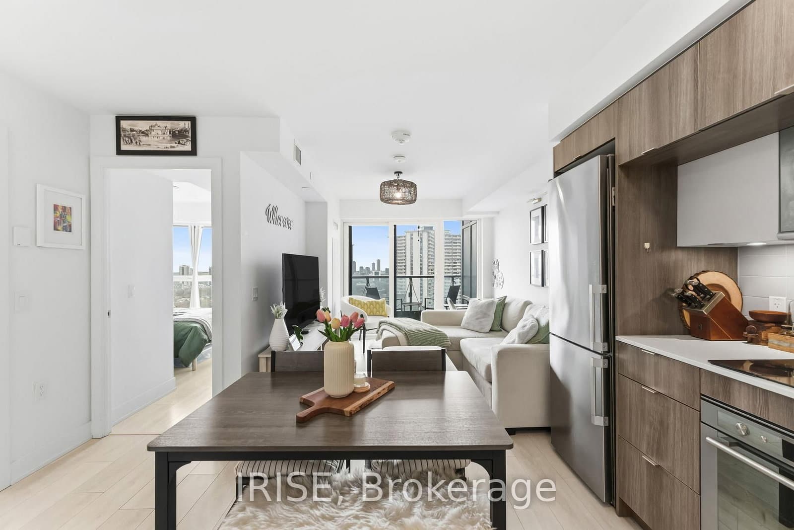 #2019 - 585 Bloor St E