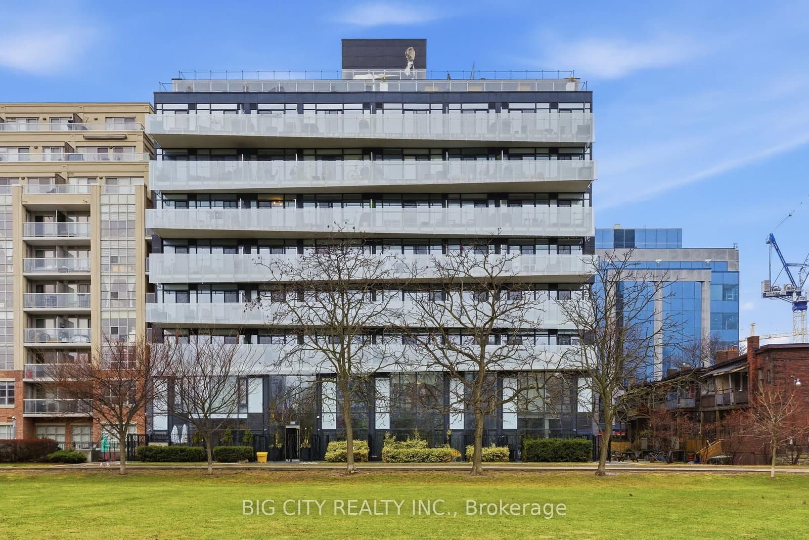 #502 - 25 Stafford Street