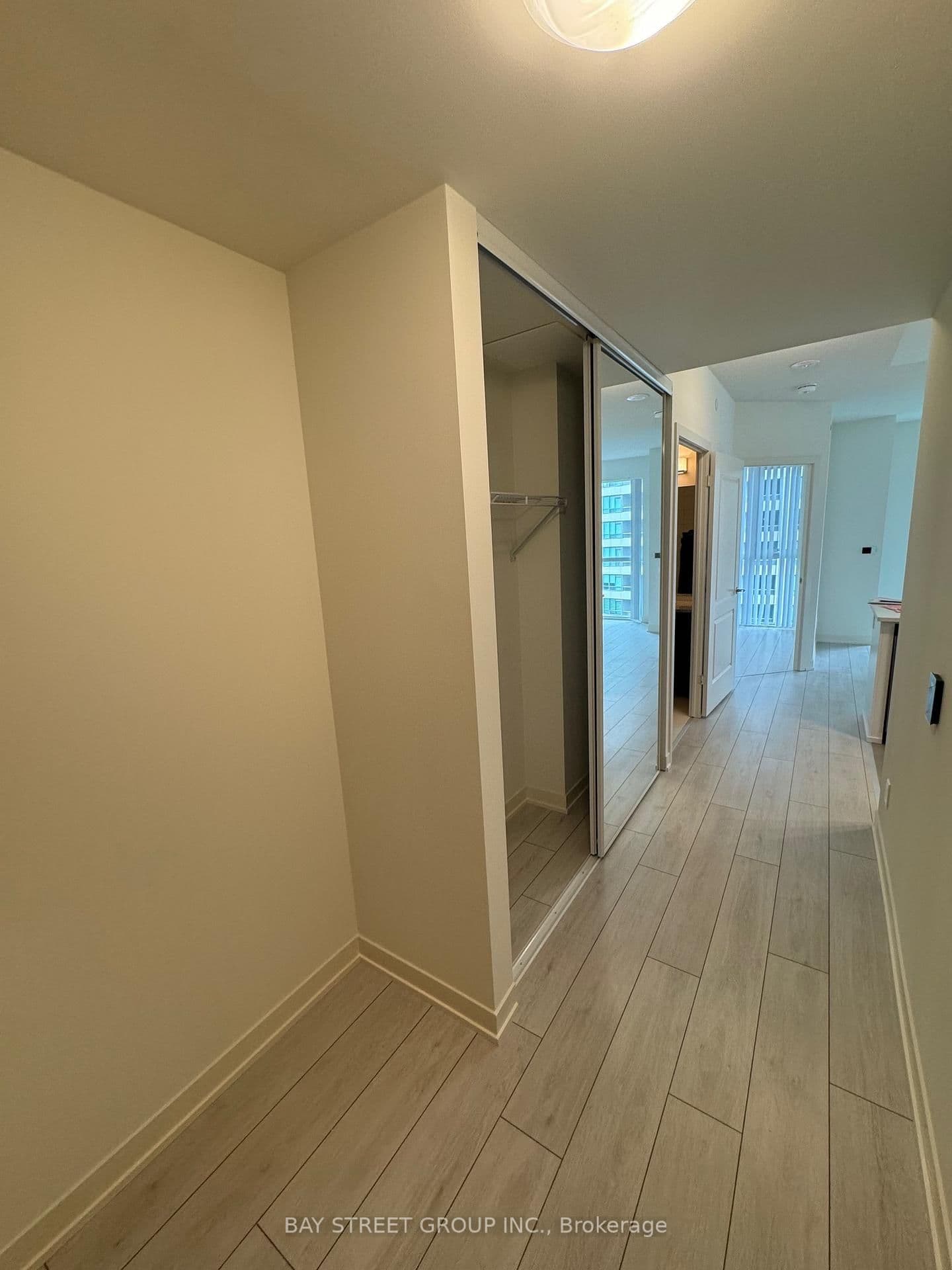 4955 Yonge Street, Unit 1006