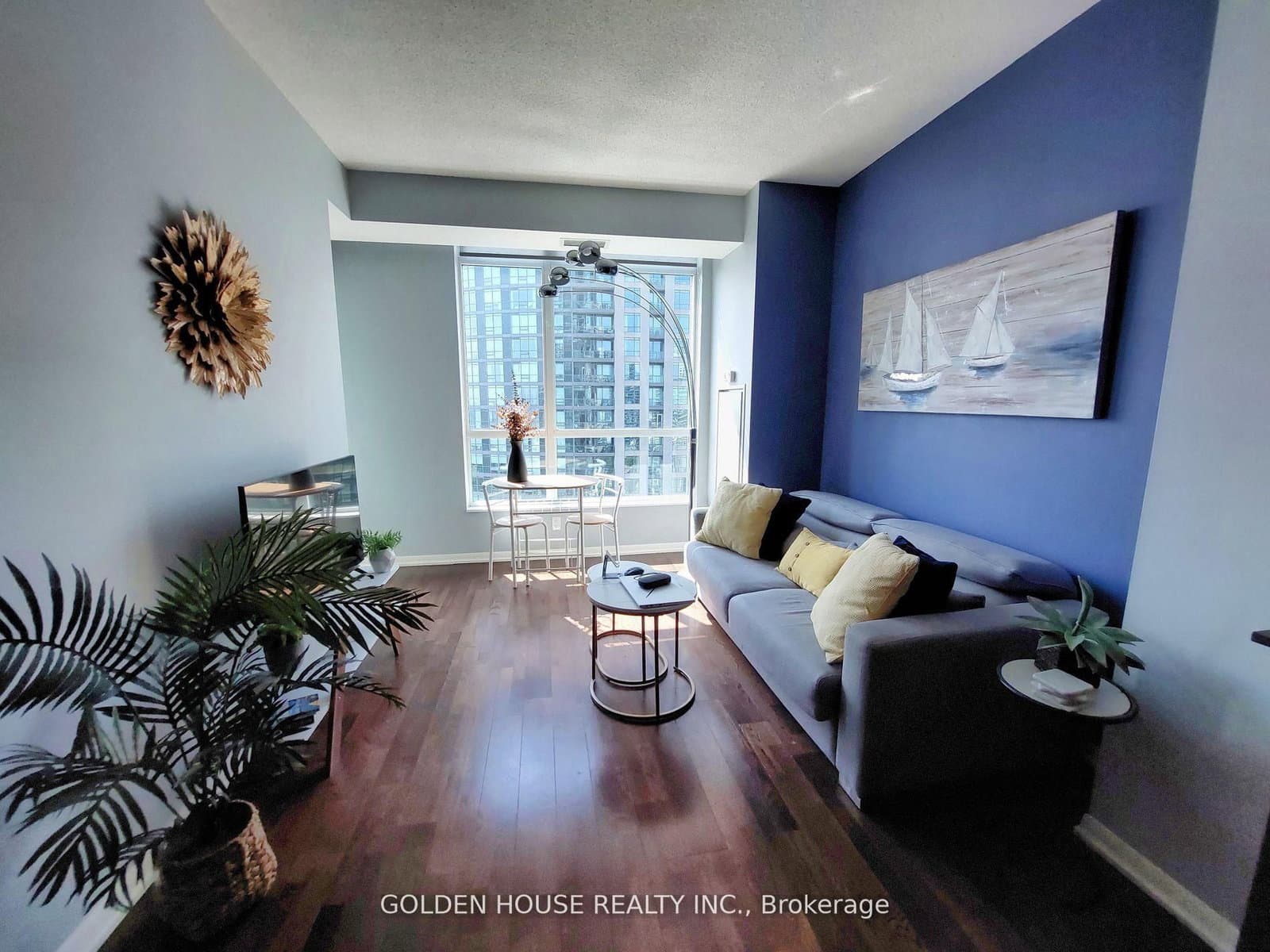 #2309 - 215 Fort York Boulevard