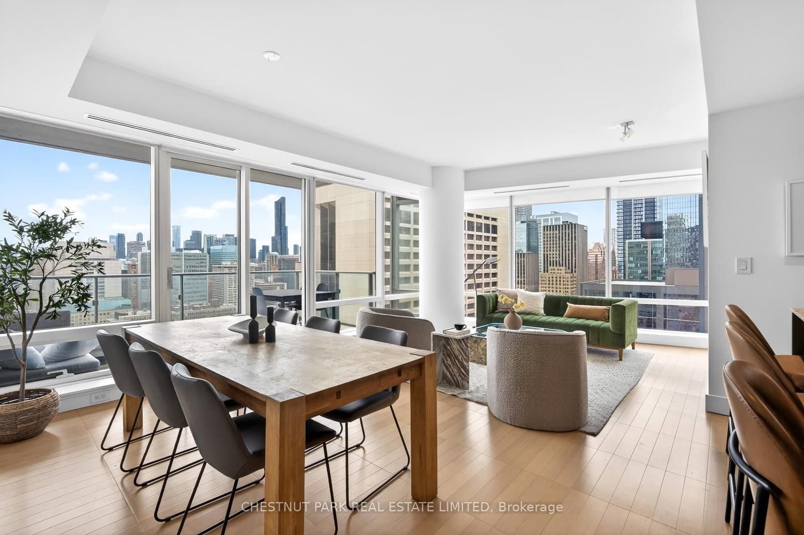 #2806 - 180 University Avenue