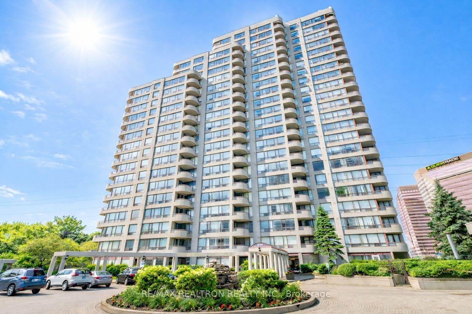 #410 - 5765 Yonge Street