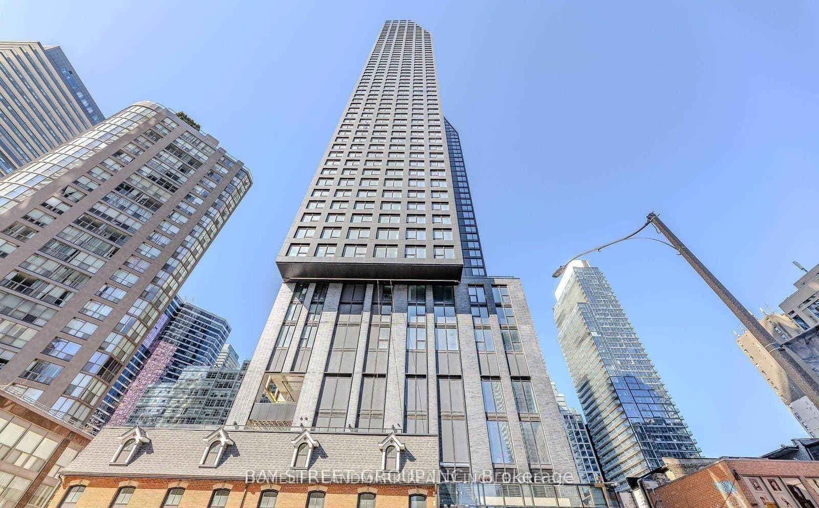 8 Wellesley Street W, Unit 1615