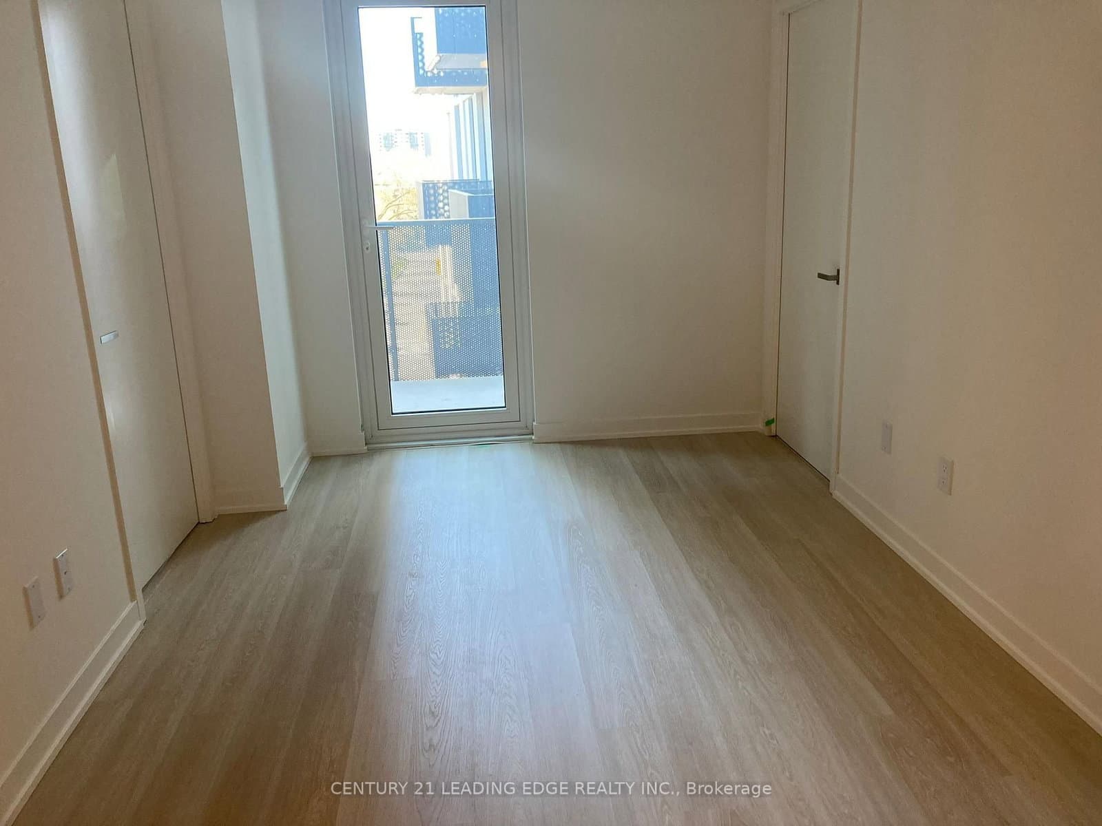 500 Wilson Avenue, Unit 521