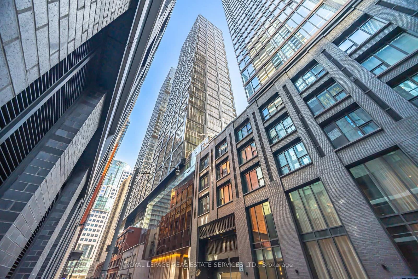 #2316 - 35 Mercer Street