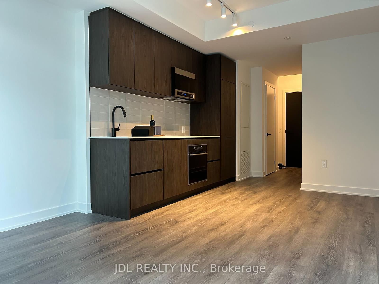 117 Broadway Avenue, Unit 2801