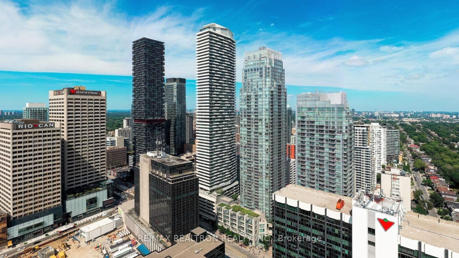 #4710 - 2221 Yonge Street