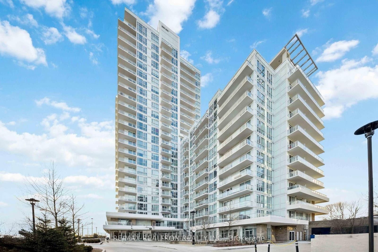 #1214 - 10 Deerlick Court