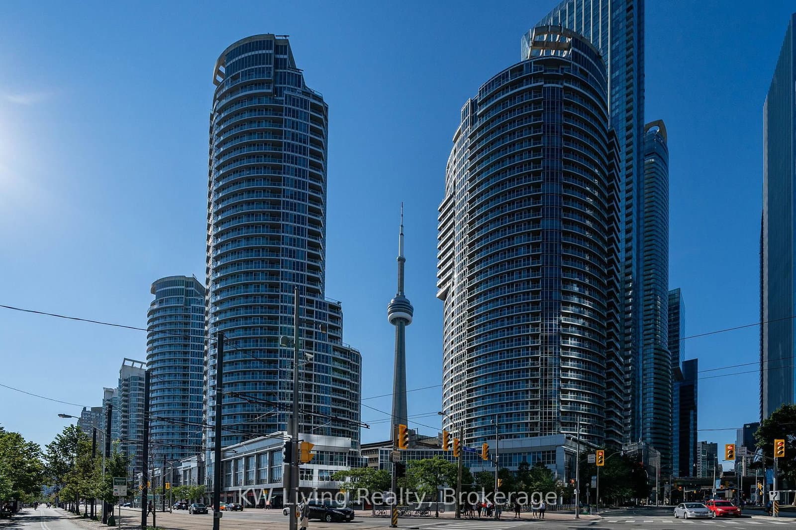 #2111 - 208 Queens Quay W