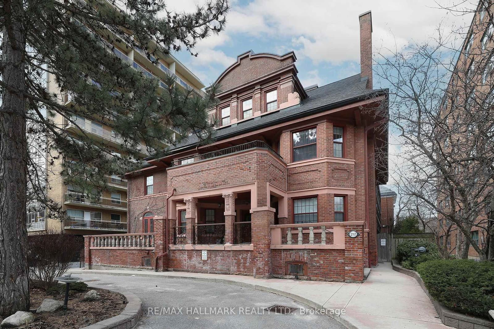 #106 - 212 St. George Street