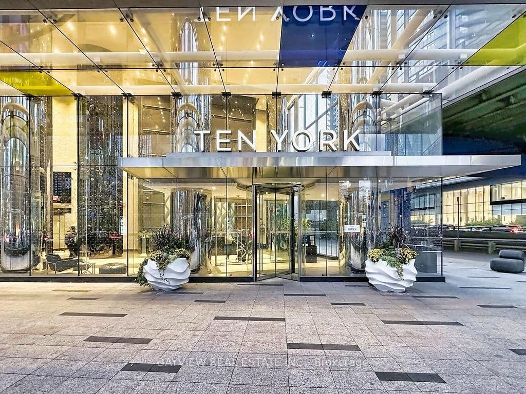 #4110 - 10 York Street