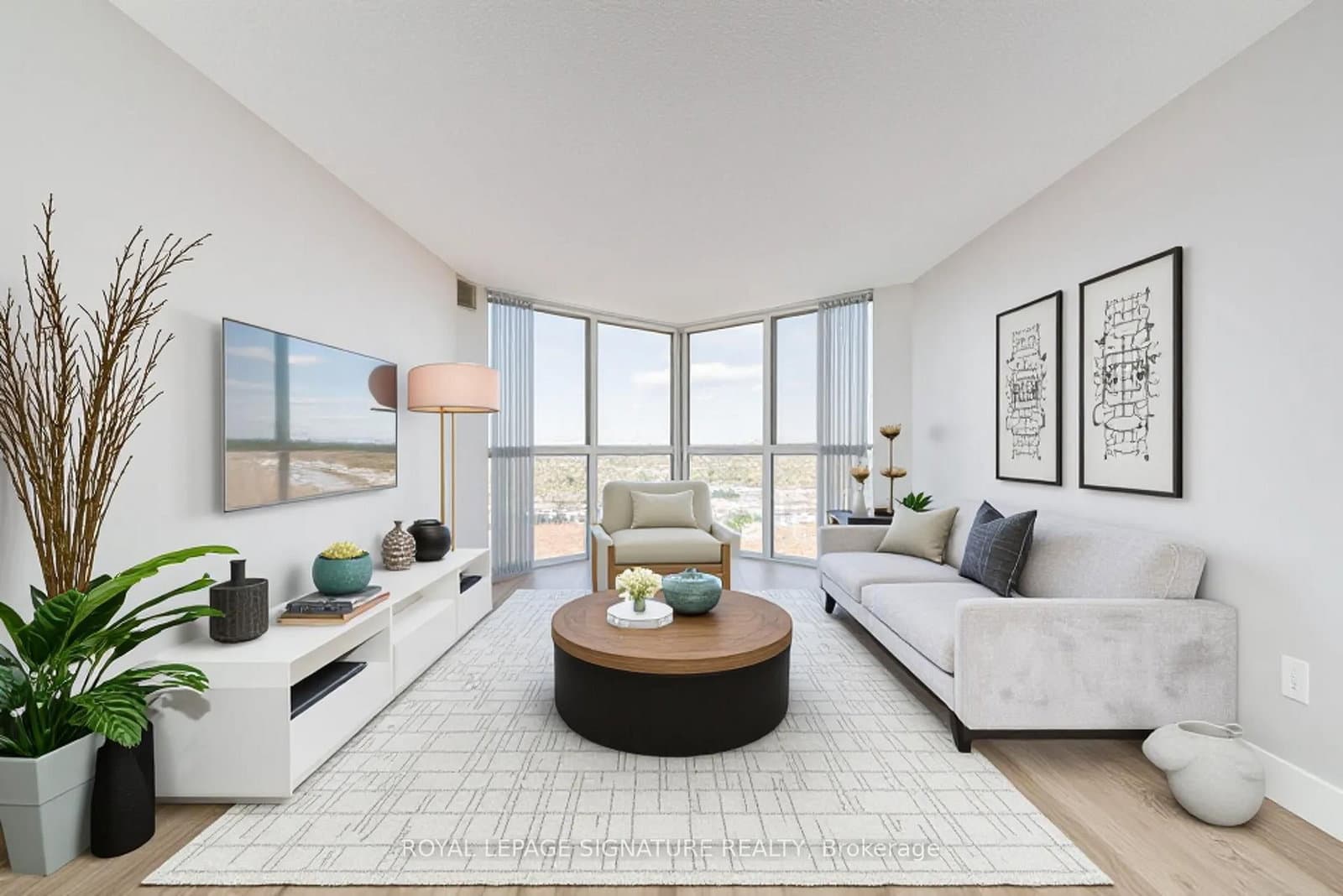 #2812 - 7 Concorde Place