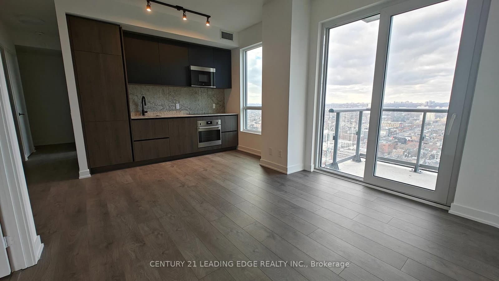 108 PETER Street, Unit 3902