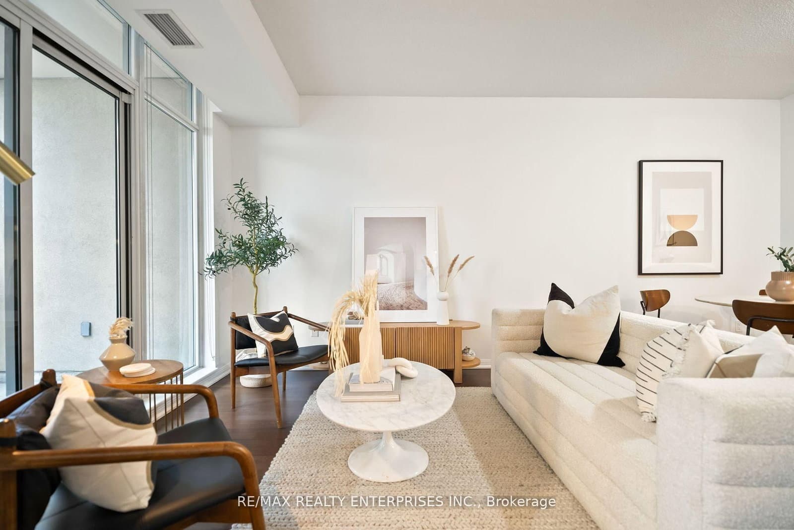 21 Grand Magazine Street, Unit 504