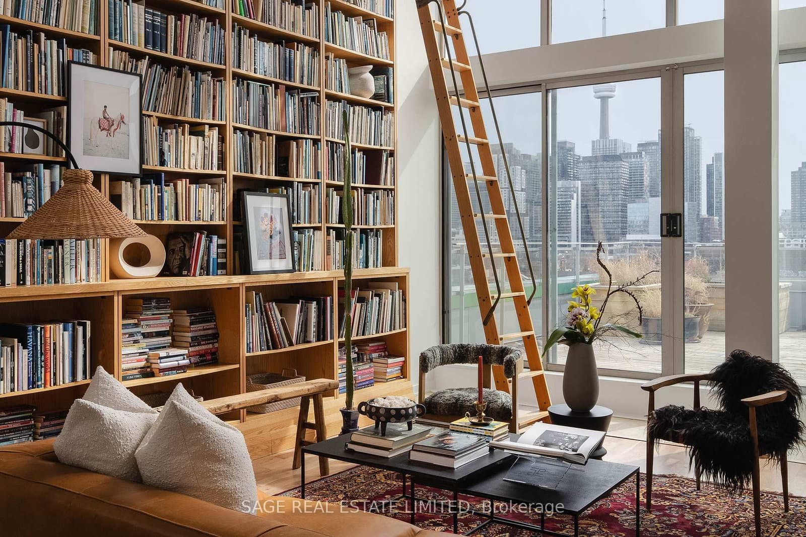 160 Baldwin Street, Unit 612