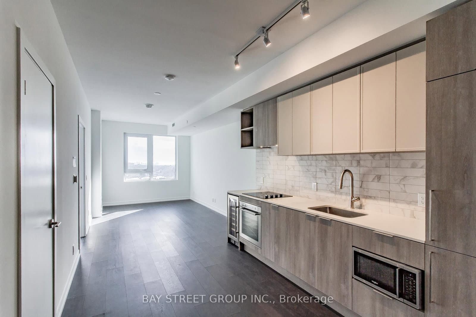 2020 Bathurst Street, Unit 1203