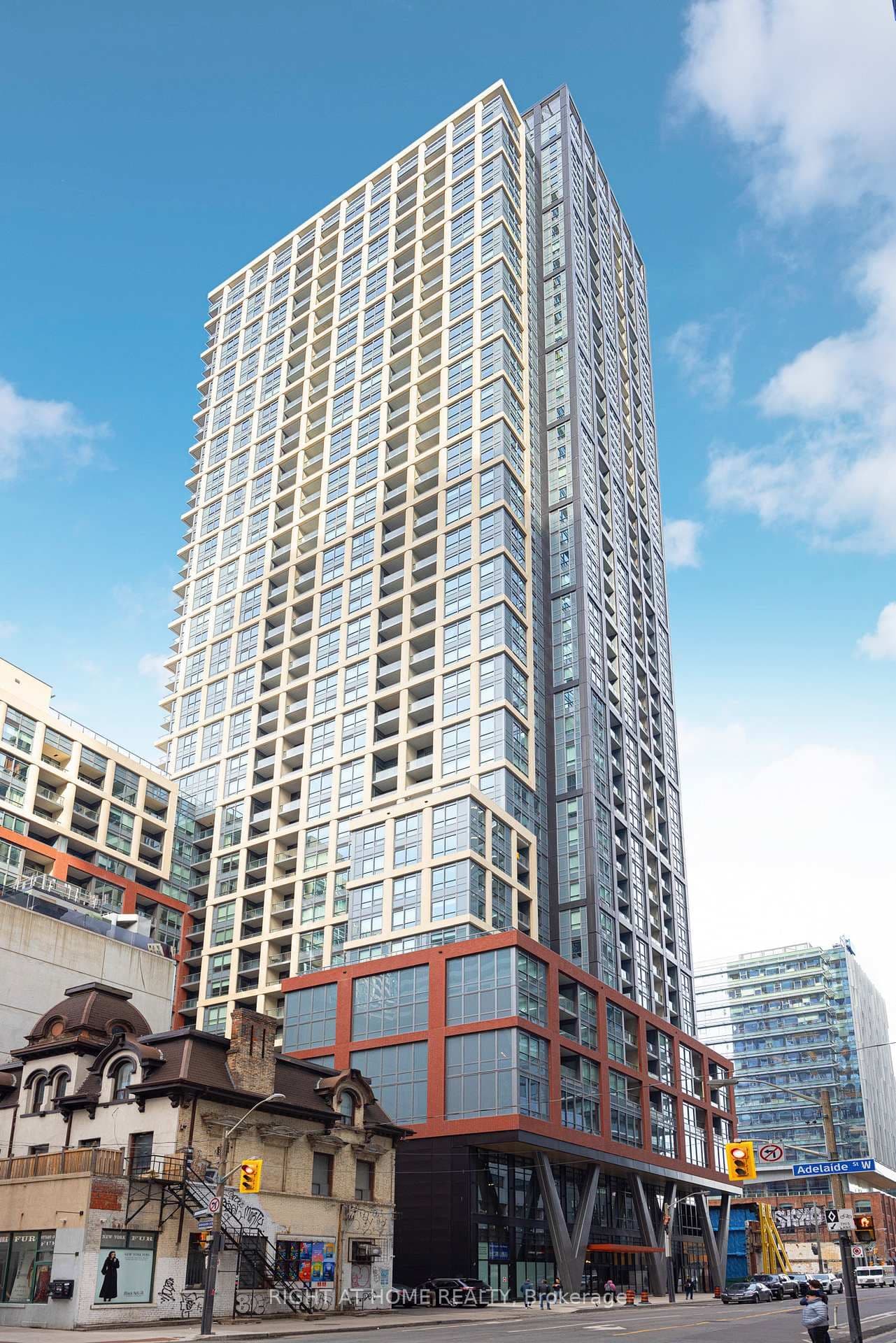 108 Peter Street, Unit 4112