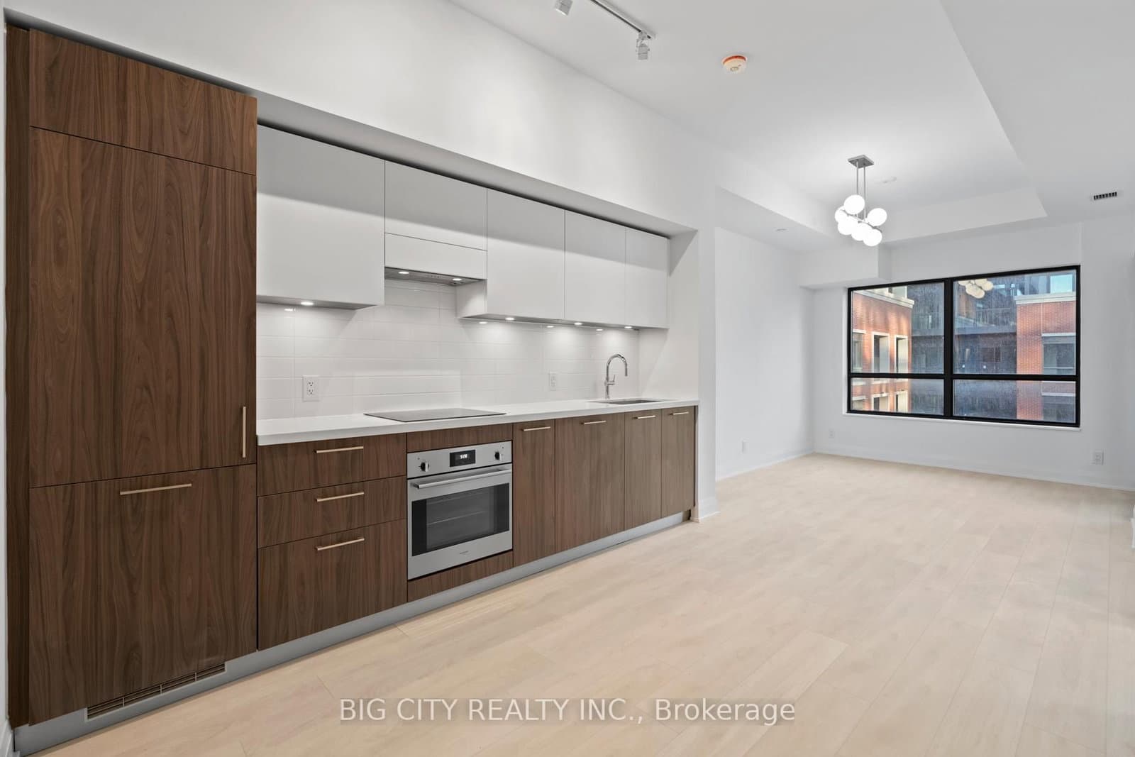 33 Frederick Todd Way, Unit 603