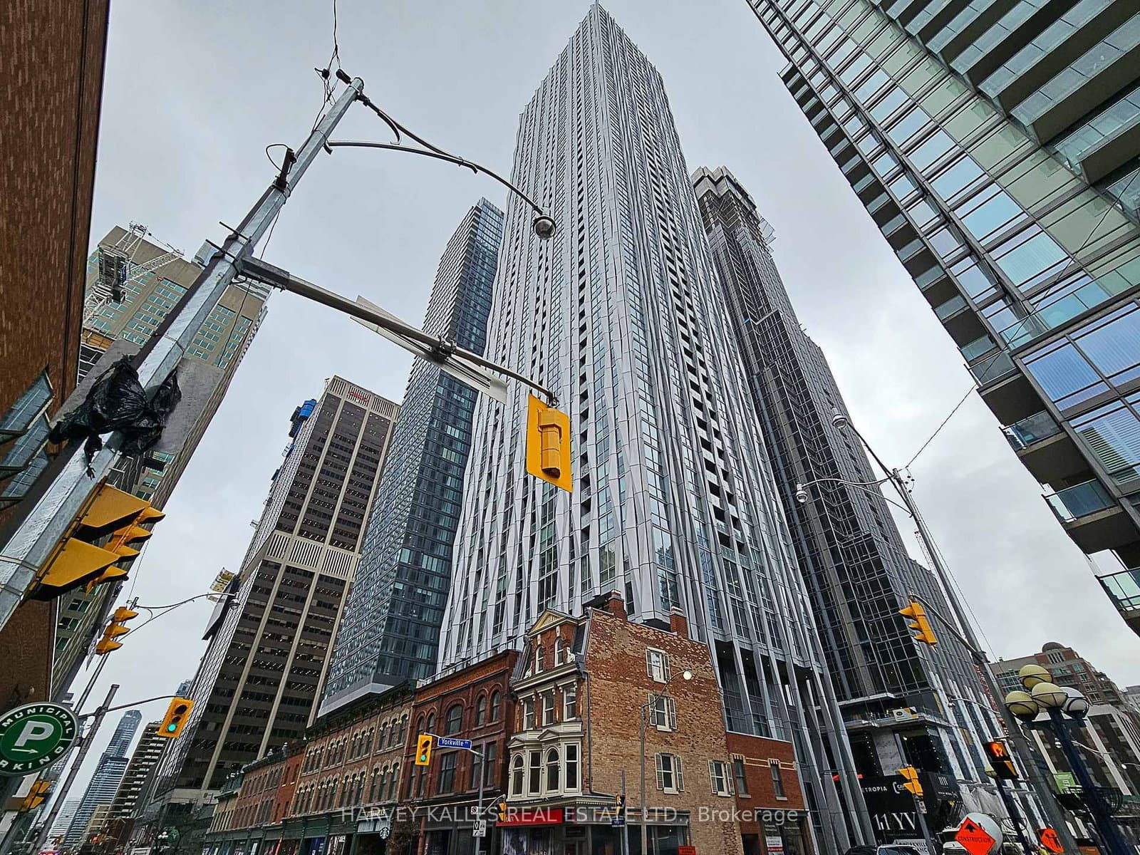 1 Yorkville Avenue, Unit 4403