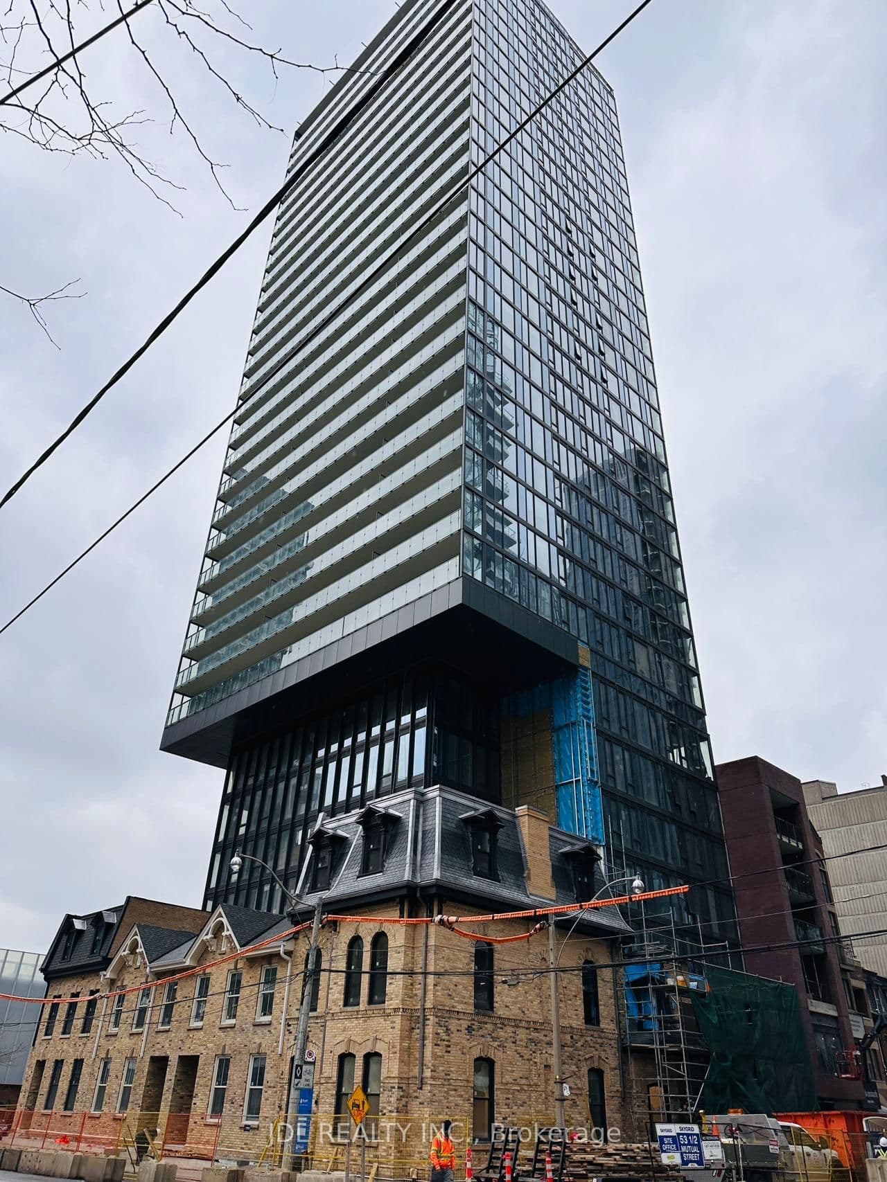 47 Mutual Street, Unit 1502