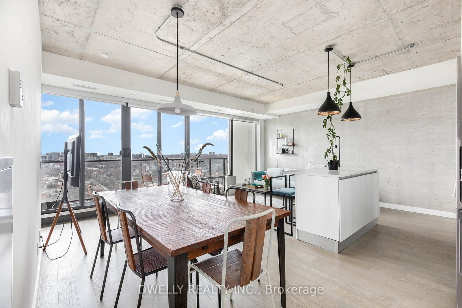 111 Bathurst Street, Unit 1505