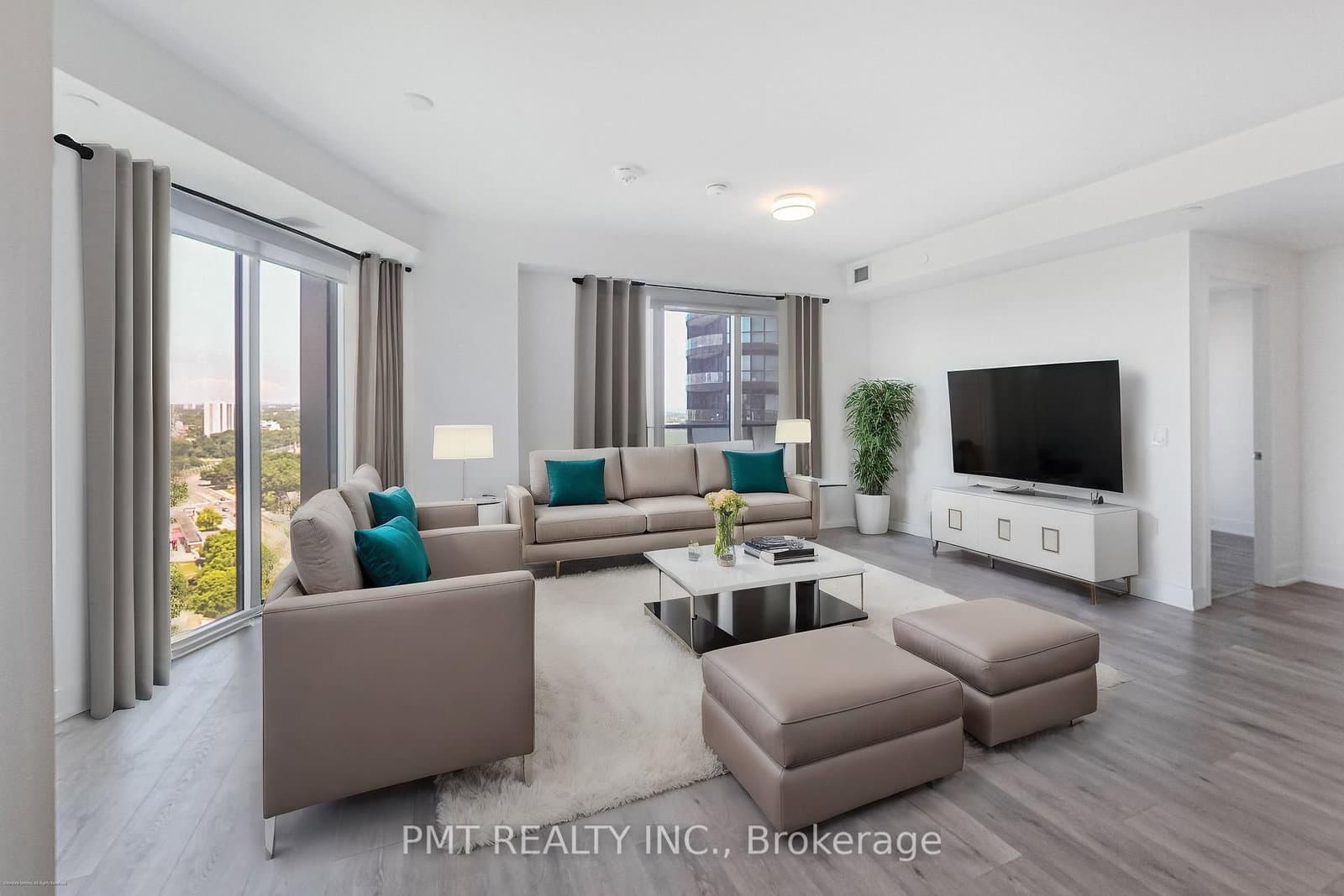 575 Bloor Street E, Unit 1903