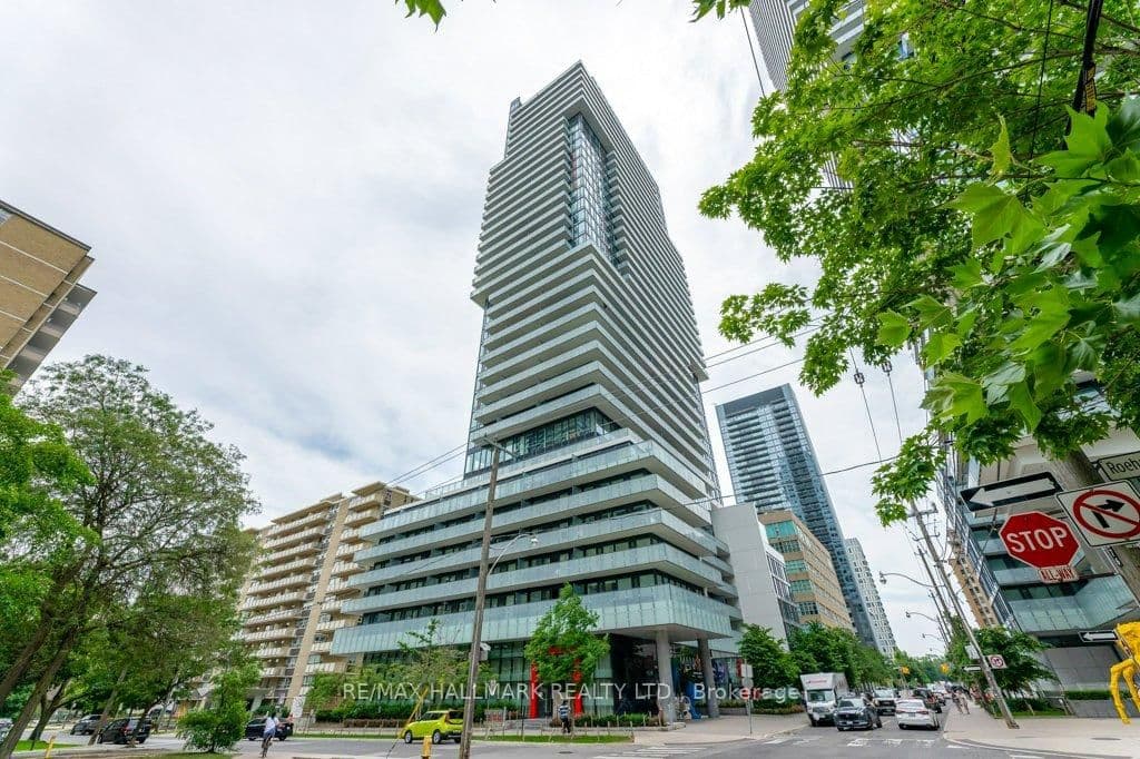 185 Roehampton Avenue, Unit 910