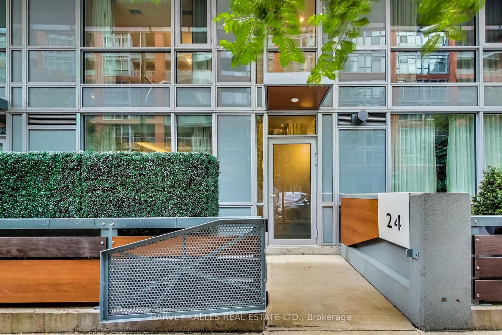 30 Nelson Street, Unit TH24