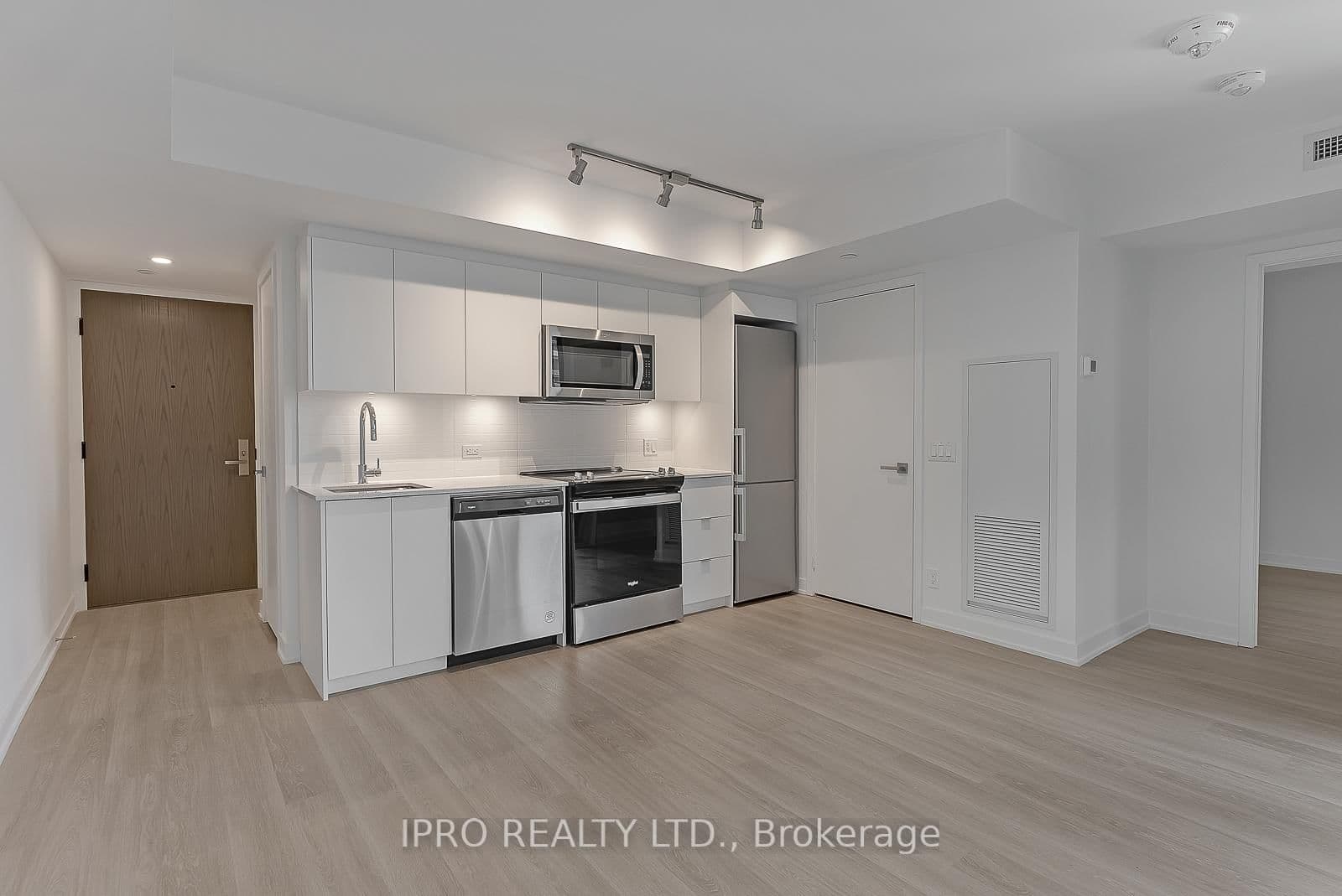 30 Tretti Way, Unit 630